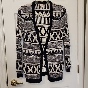 Mossimo Supply Co. Black and White Patterned Cardigan